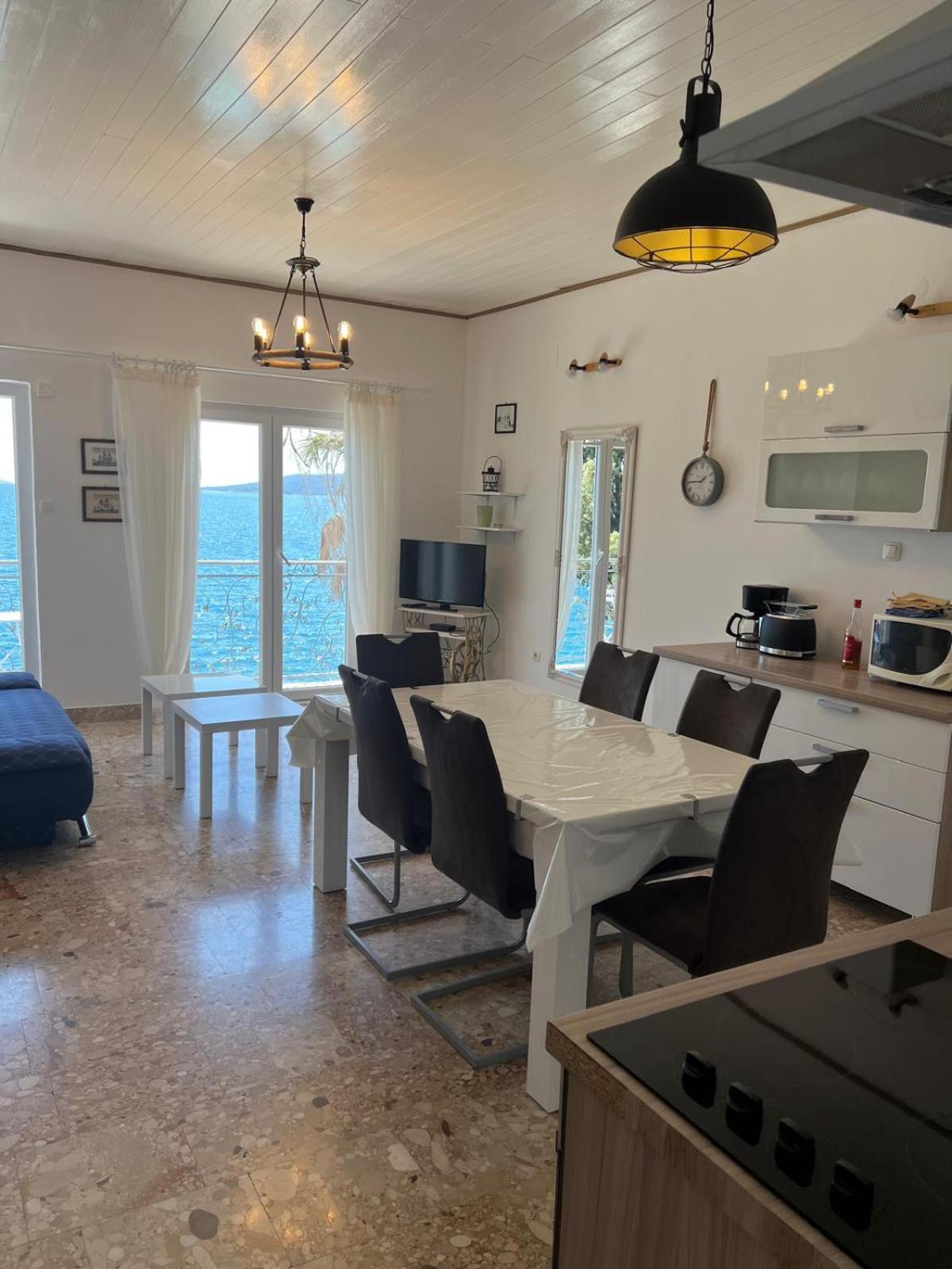 Villa Amarela Seget Vranjica Eksteriør bilde