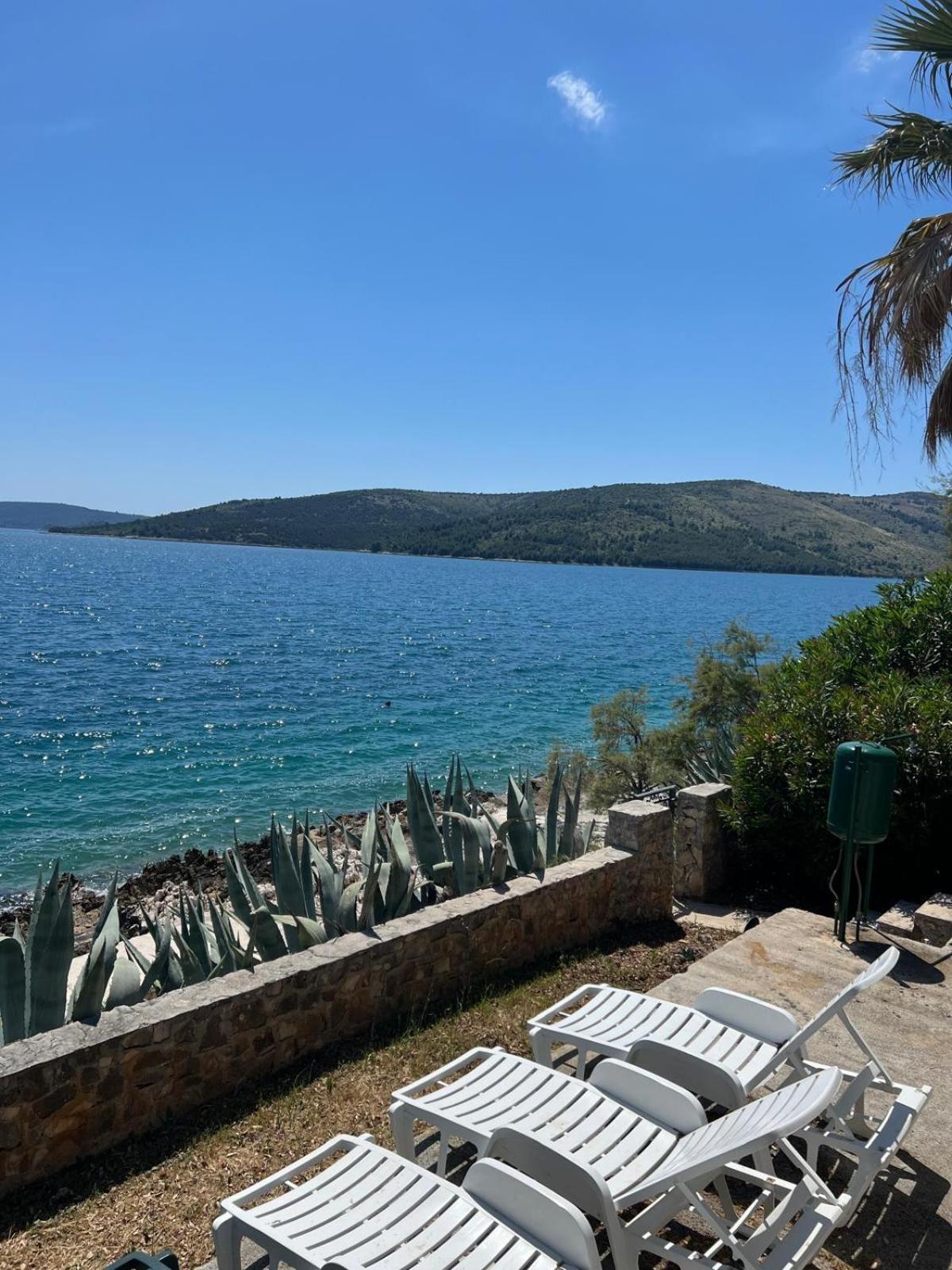 Villa Amarela Seget Vranjica Eksteriør bilde