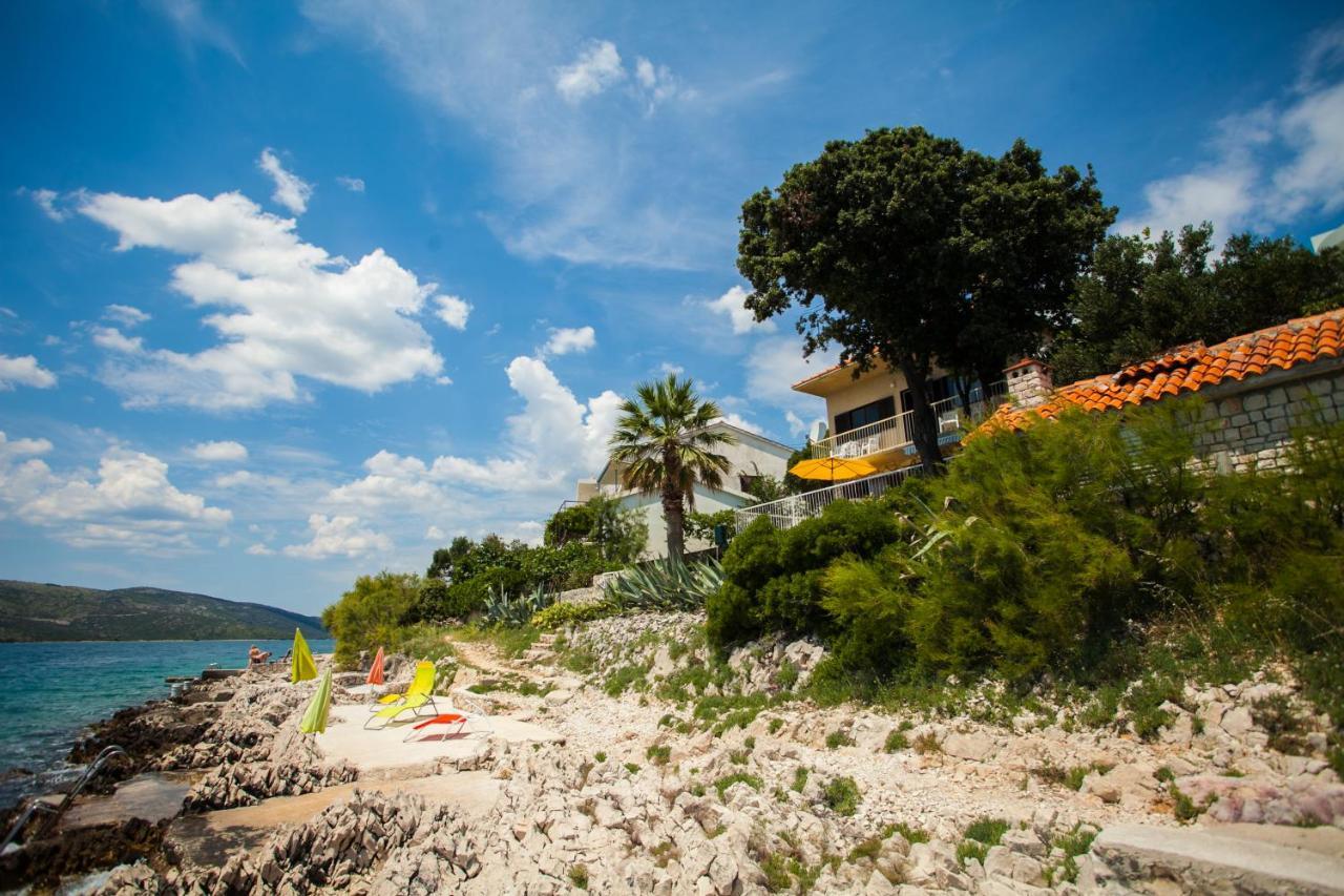 Villa Amarela Seget Vranjica Eksteriør bilde