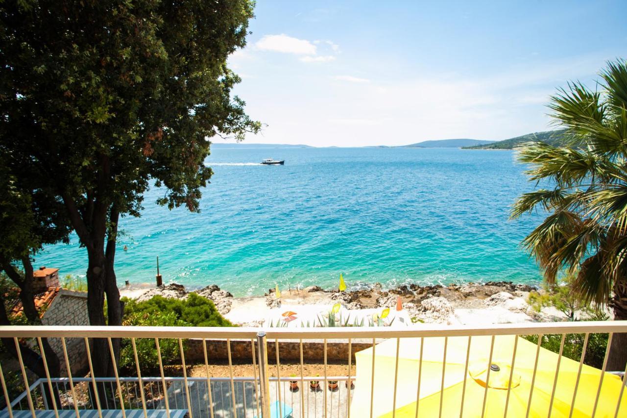 Villa Amarela Seget Vranjica Eksteriør bilde